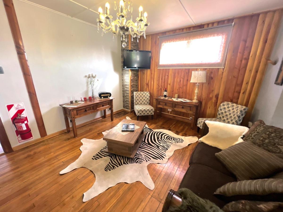 Incredible Downtown Duplex With Interior Backyard Appartement Punta Arenas Buitenkant foto