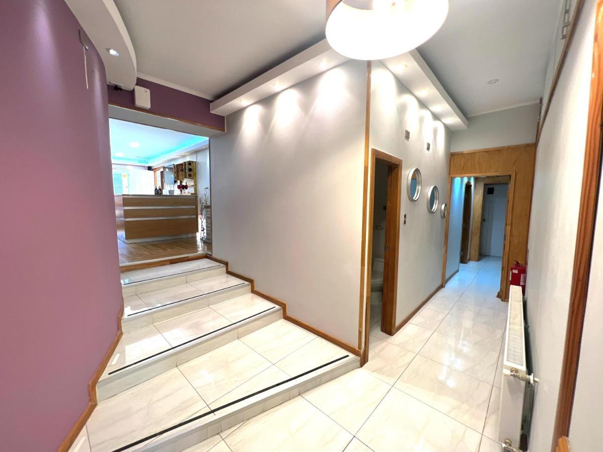 Incredible Downtown Duplex With Interior Backyard Appartement Punta Arenas Buitenkant foto
