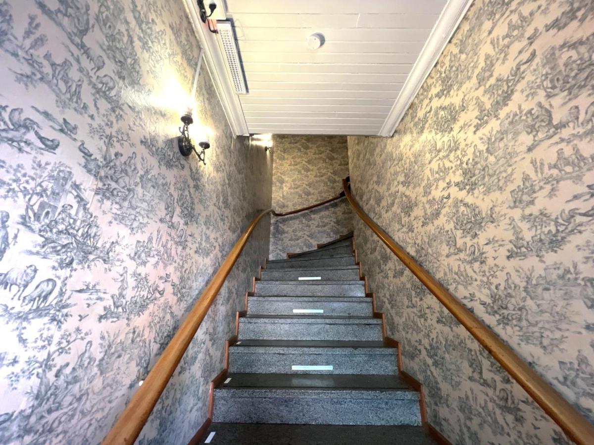 Incredible Downtown Duplex With Interior Backyard Appartement Punta Arenas Buitenkant foto