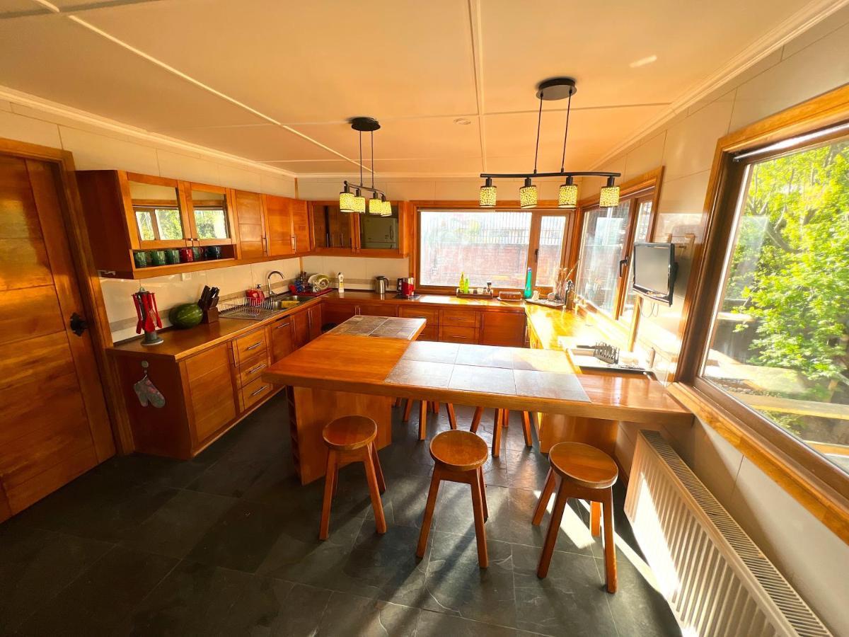 Incredible Downtown Duplex With Interior Backyard Appartement Punta Arenas Buitenkant foto