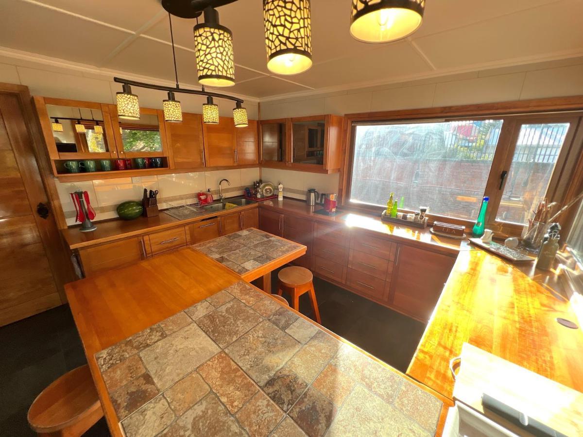 Incredible Downtown Duplex With Interior Backyard Appartement Punta Arenas Buitenkant foto